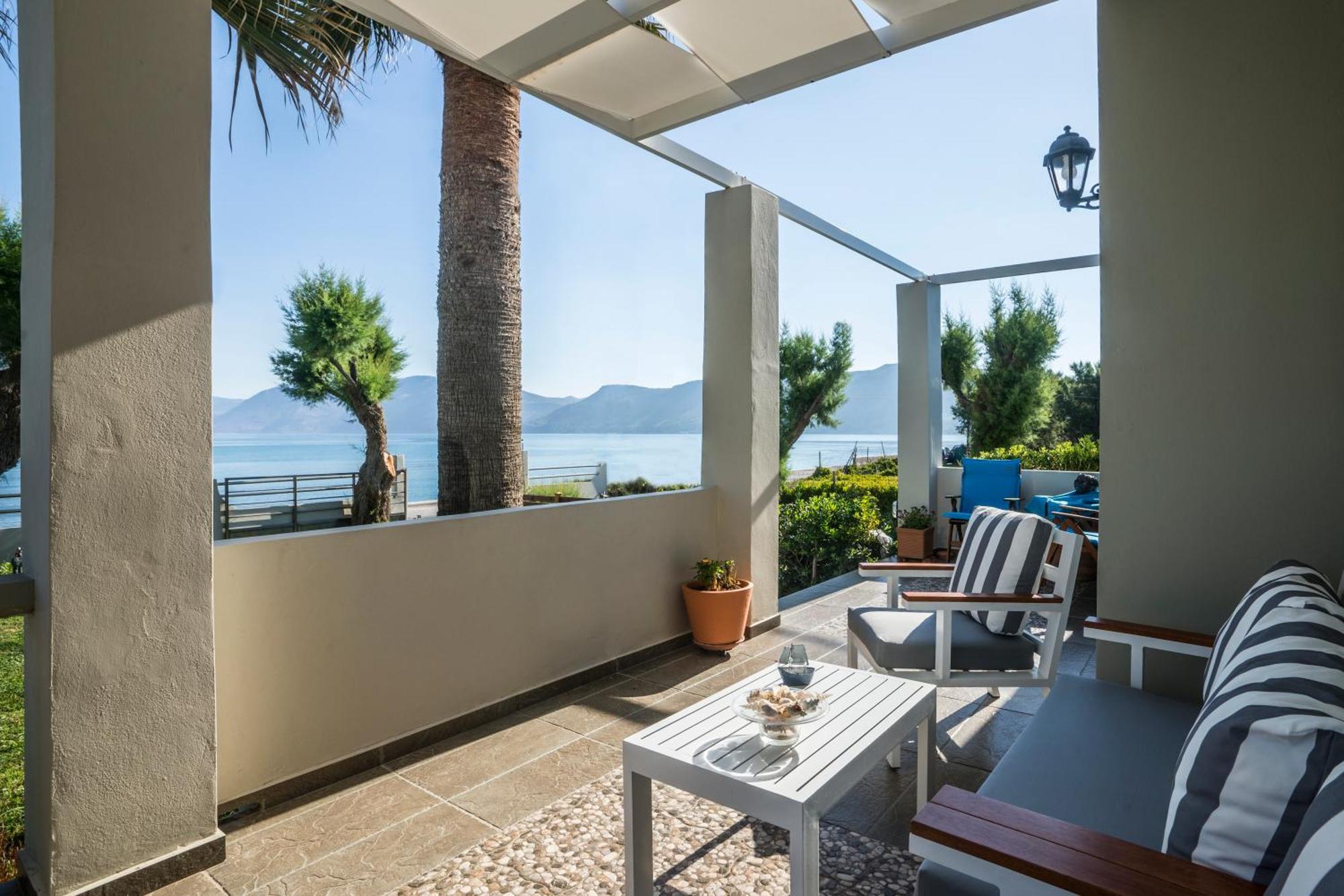 Big Blue Exclusive Beachfront Villa Kíssamos Exterior foto